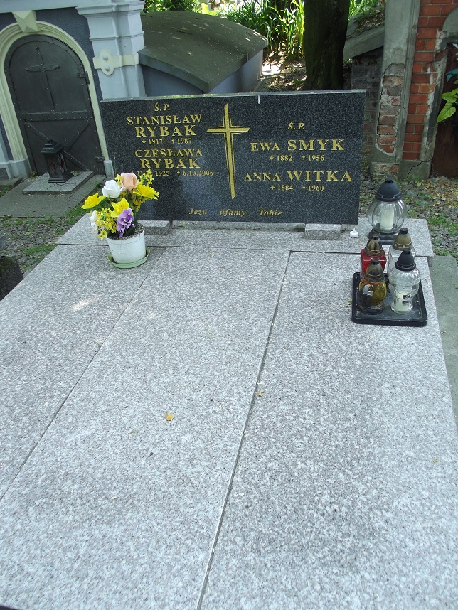 Grób Jerzy Rybak