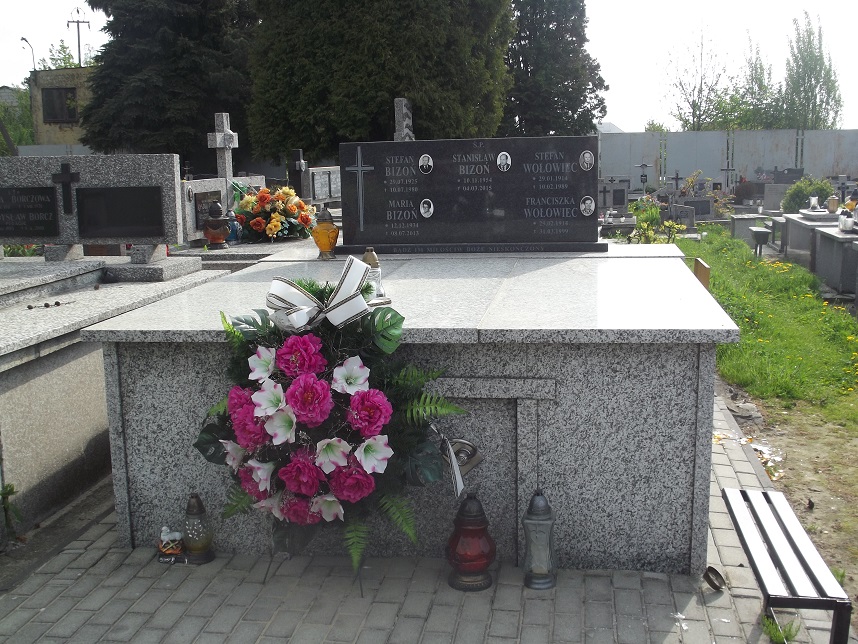 Grób Stefan Wołowiec