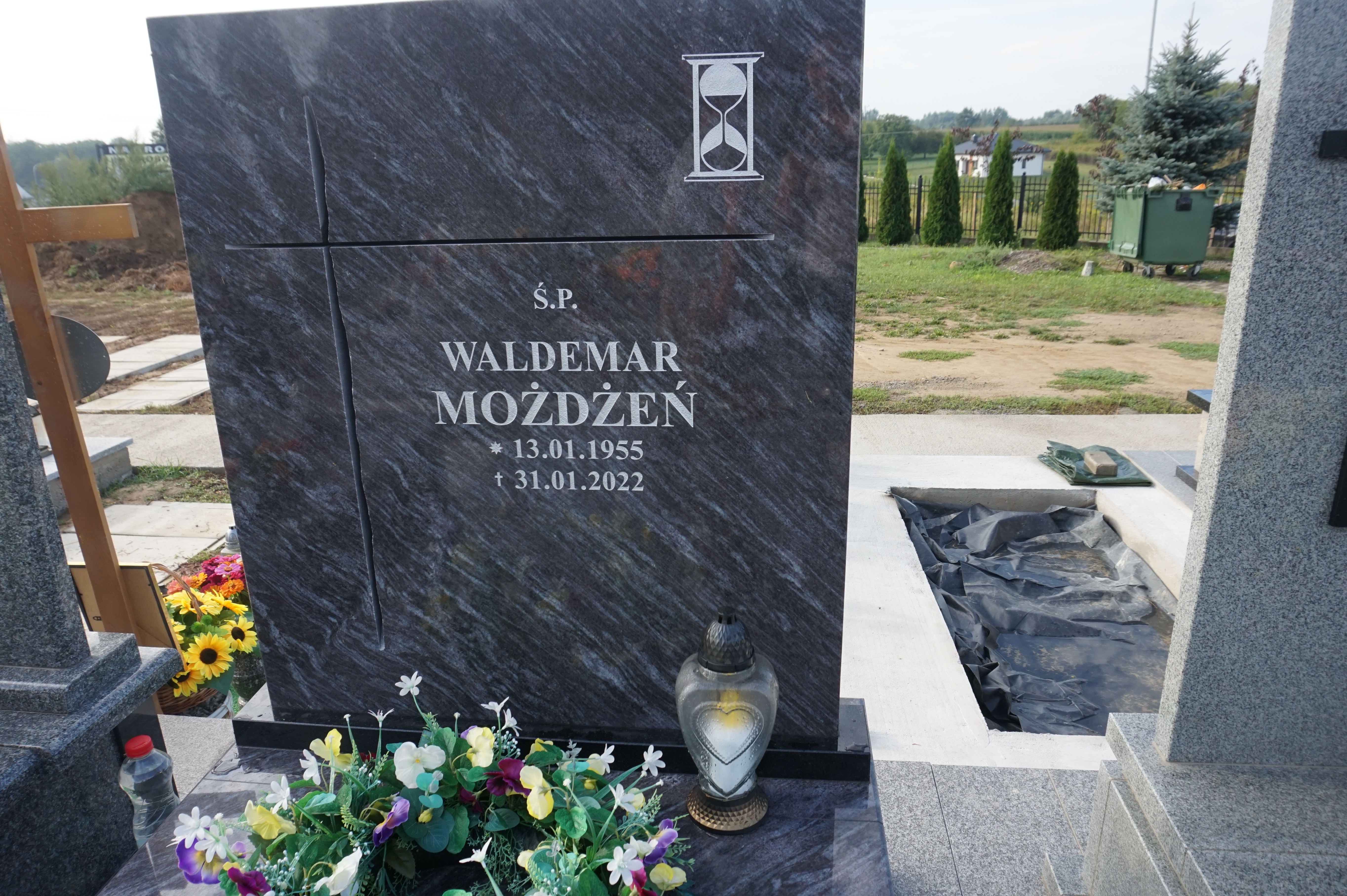 Waldemar Możdżeń 1955 Łańcut - Grobonet - Wyszukiwarka osób pochowanych