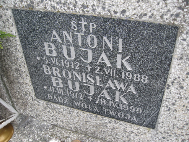 Barbara Bujak 1947 Łańcut - Grobonet - Wyszukiwarka osób pochowanych